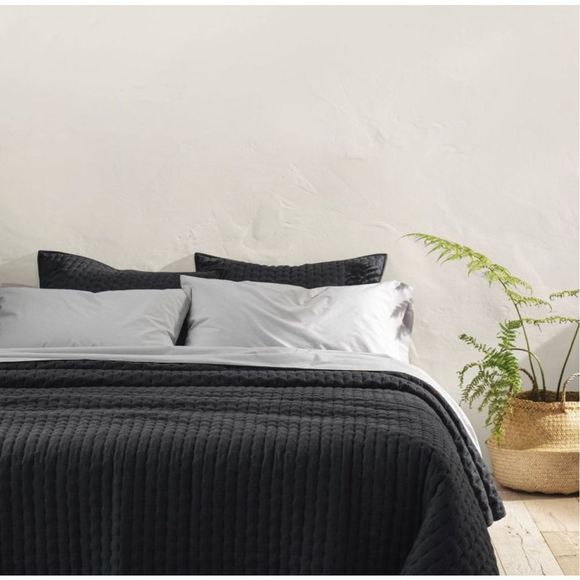 Target Bedding Queen Cashmere Blend Quilt Washed Black Casaluna